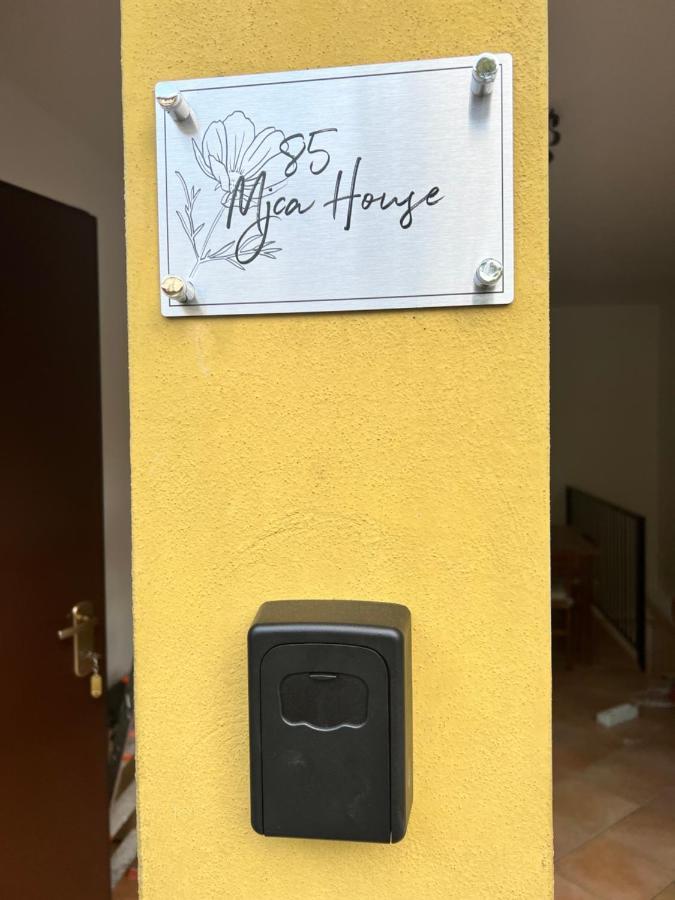 85 Mjka House Free Parking Como Albese Con Cassano Exterior foto